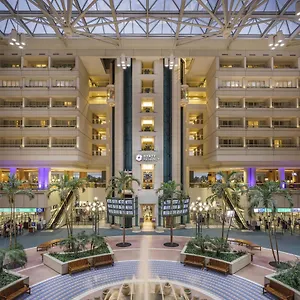 Отель Hyatt Regency International Airport ****